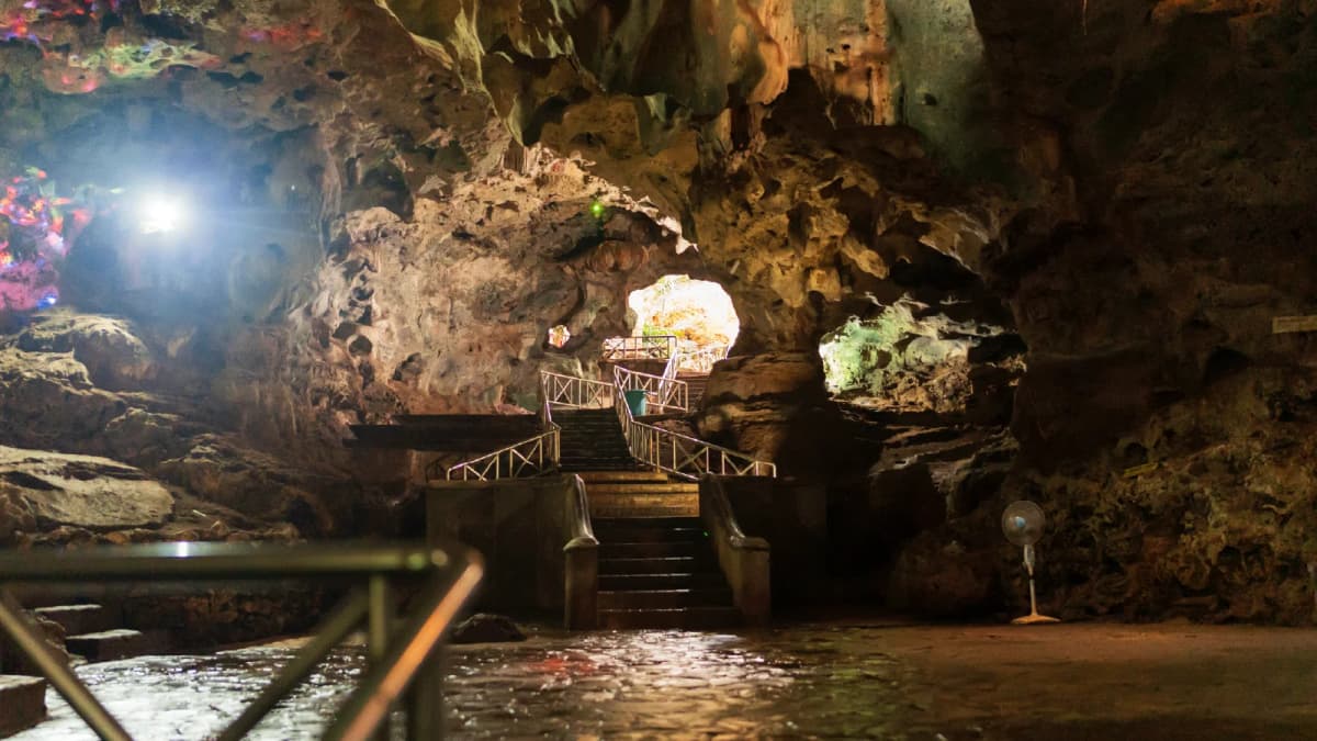 Goa Akbar: A Quiet Treasure Beneath the Streets of Tuban